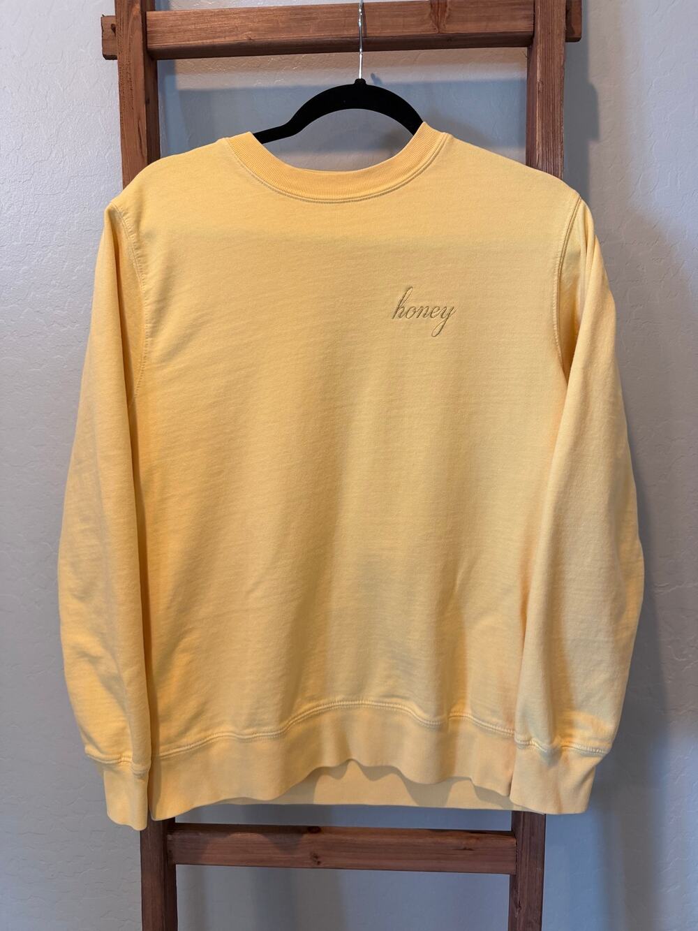 J. Galt “Honey” yellow crewneck sweatshirt Brandy Melville Y2K